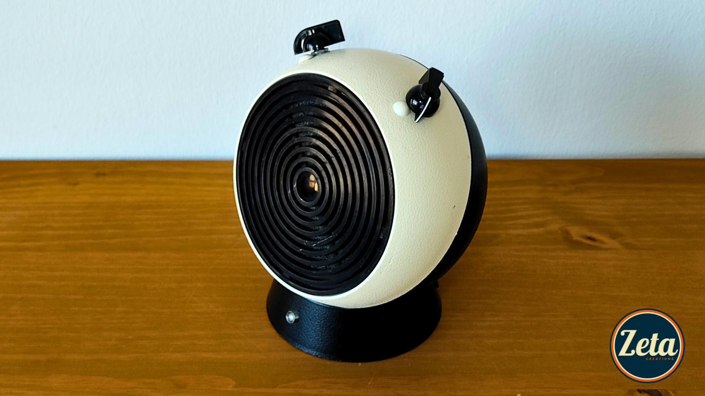 "TOAD PENGUIN" Portable guitar radio amp by Zeta Creations