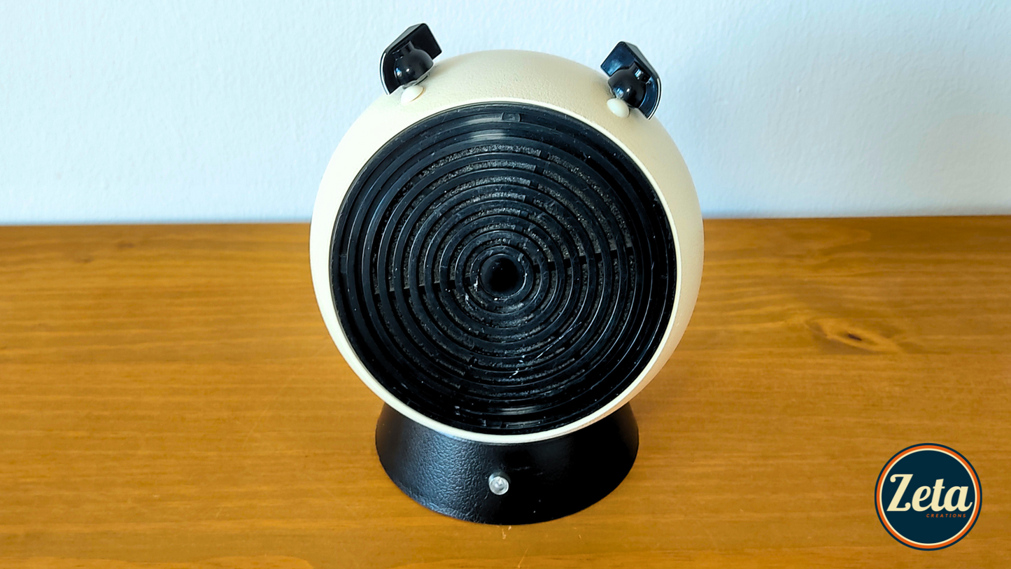 "TOAD PENGUIN" Portable guitar radio amp by Zeta Creations