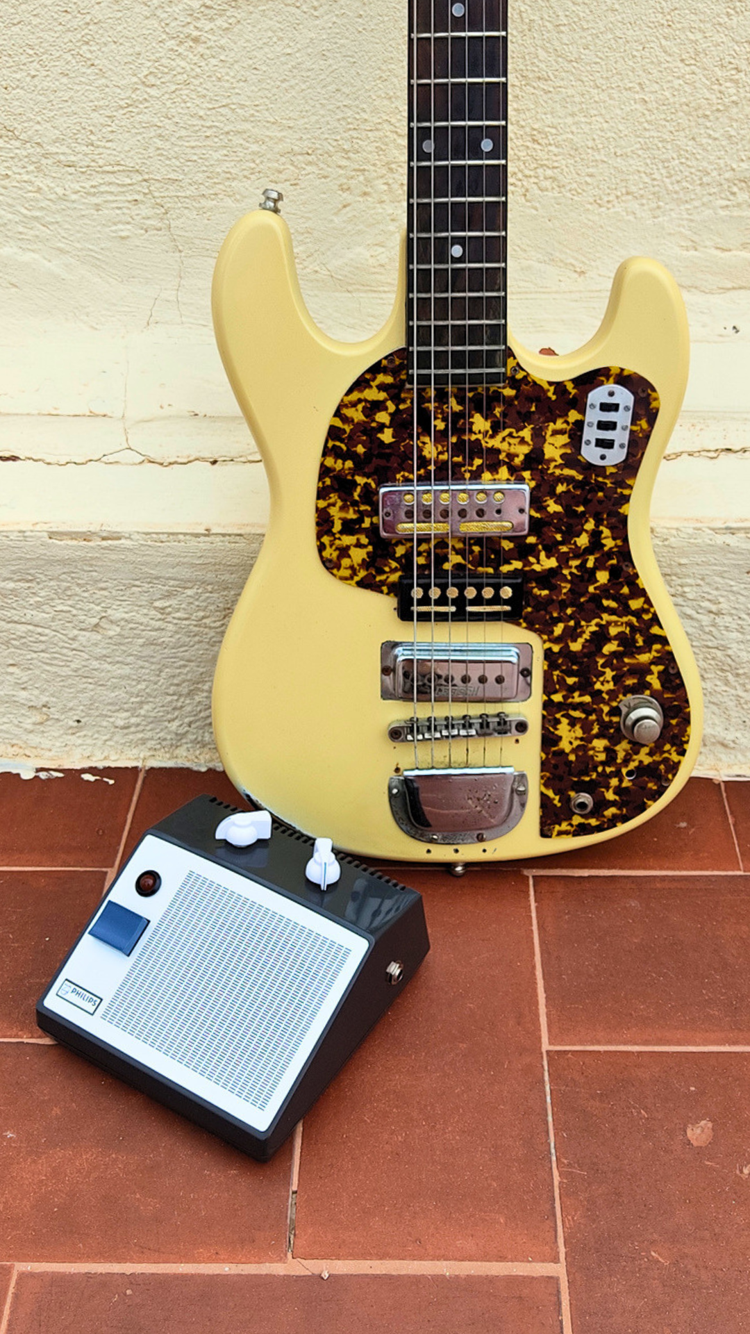COM BREAKER Vintage guitar radio amp