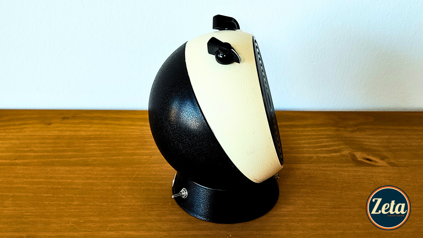"TOAD PENGUIN" Portable guitar radio amp by Zeta Creations