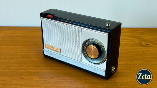 "LITTLE VOX" Portable guitar radio amp by Zeta Creations