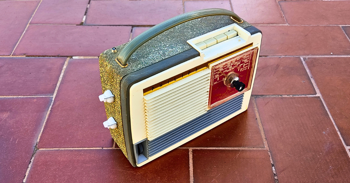 "SLEEPWALKER T V2" Vintage guitar radio amp with tremolo