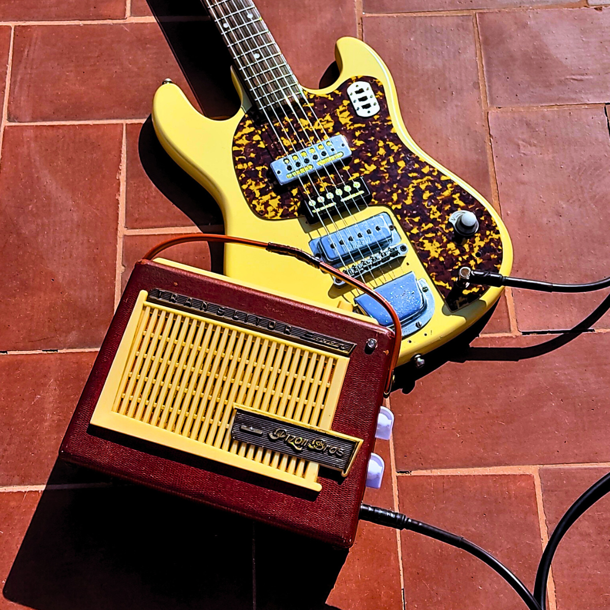 "PINZON 7 T" Vintage guitar radio amp with tremolo