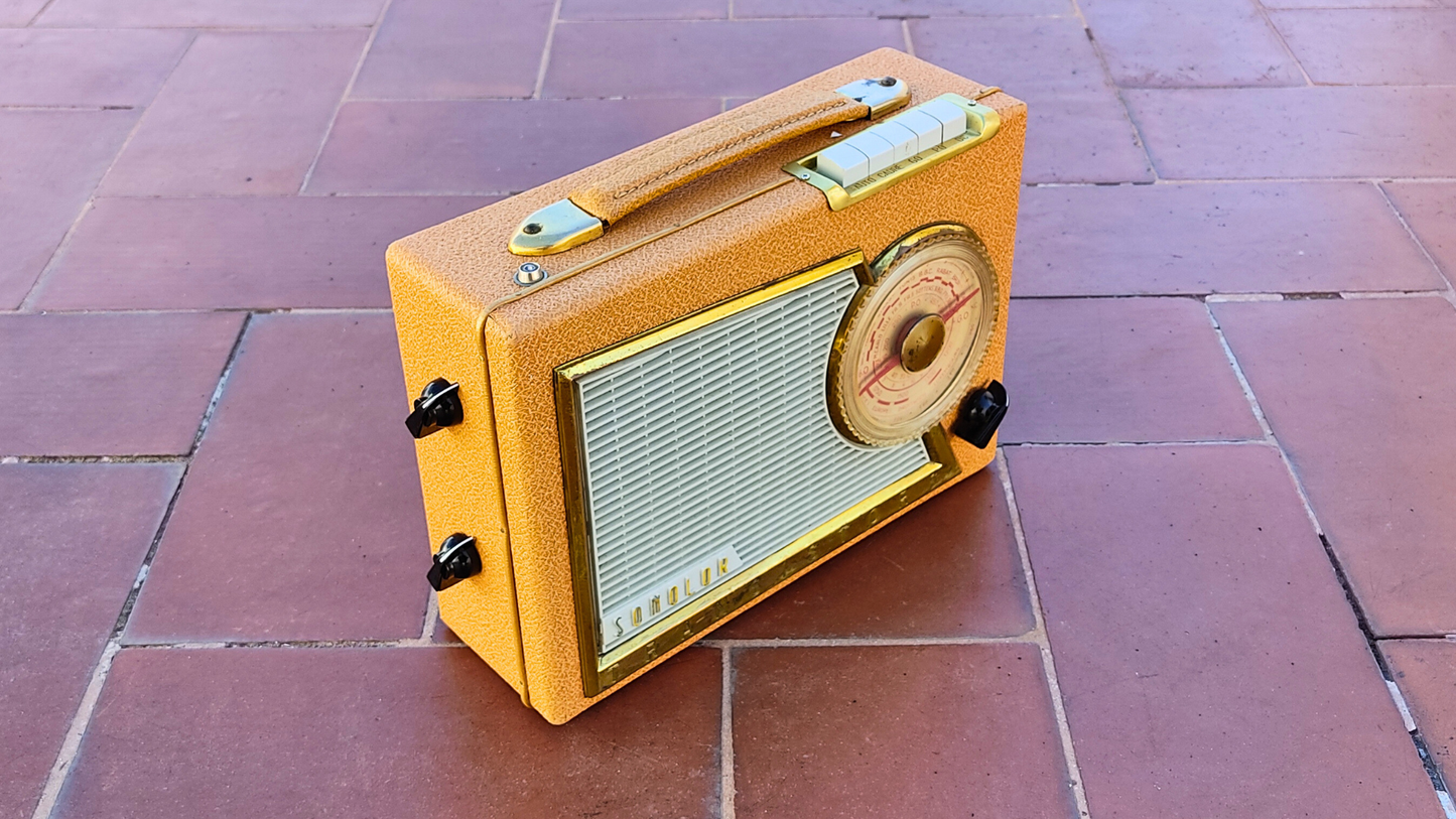 "SONO T" Vintage guitar radio amp with tremolo