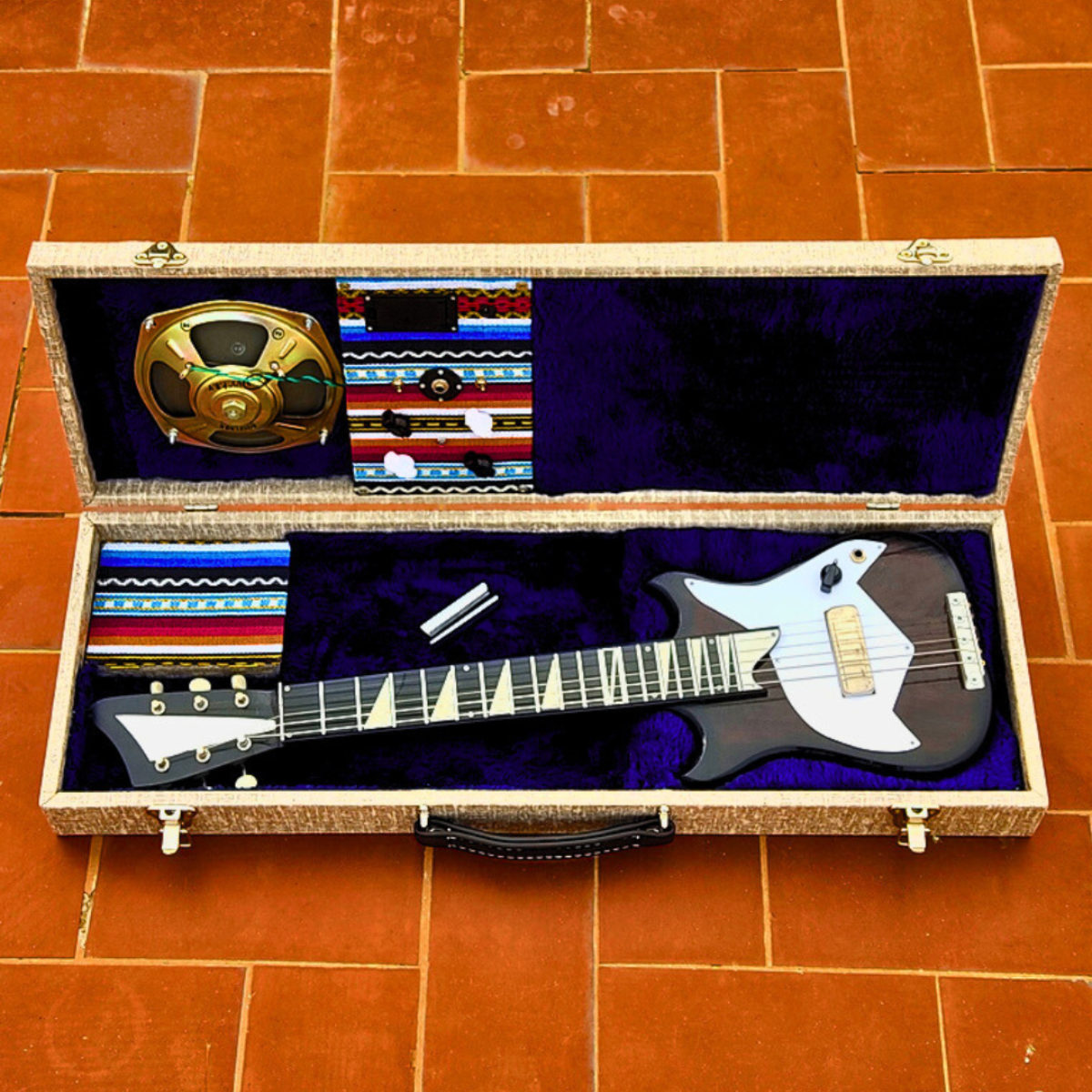 DOMINO DC Lap Steel Guitar with Handmade Amp hardcase