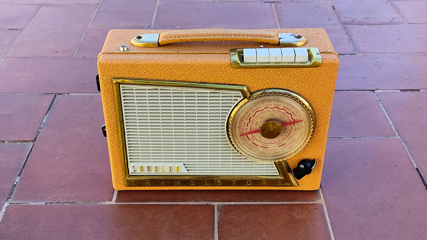 "SONO T" Vintage guitar radio amp with tremolo