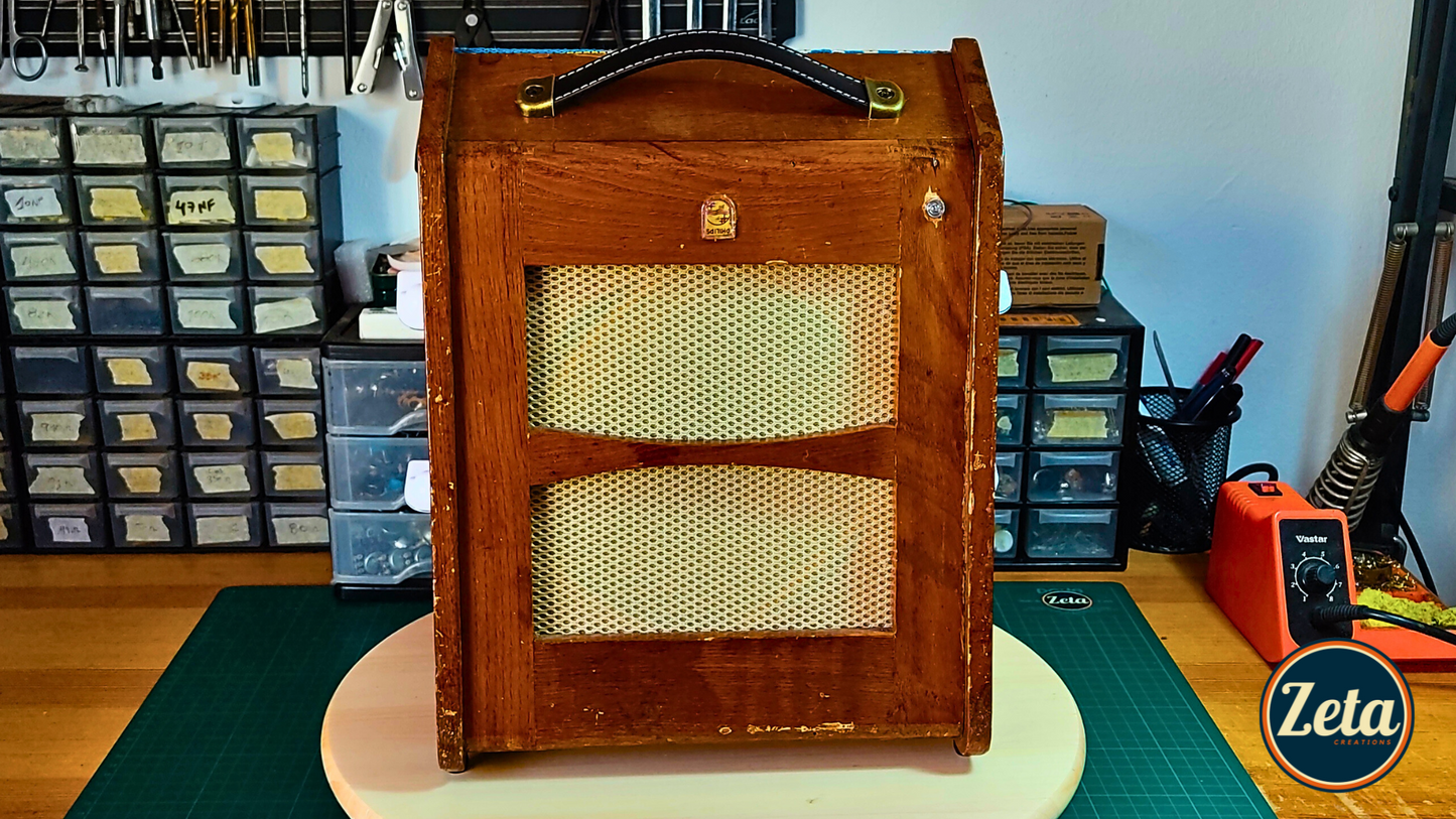 "THE ANNOUNCER" Vintage guitar radio amp with tremolo