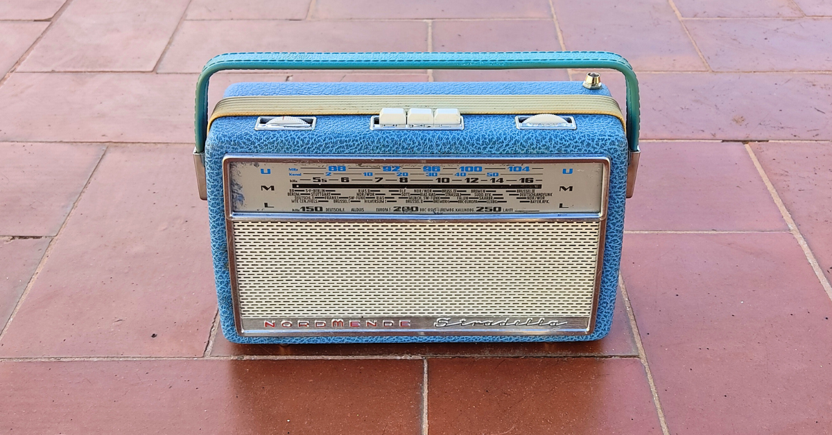 "STRADELLA T" Vintage guitar radio amp with tremolo