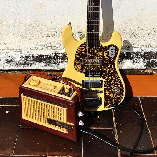 "PINZON 7 T" Vintage guitar radio amp with tremolo