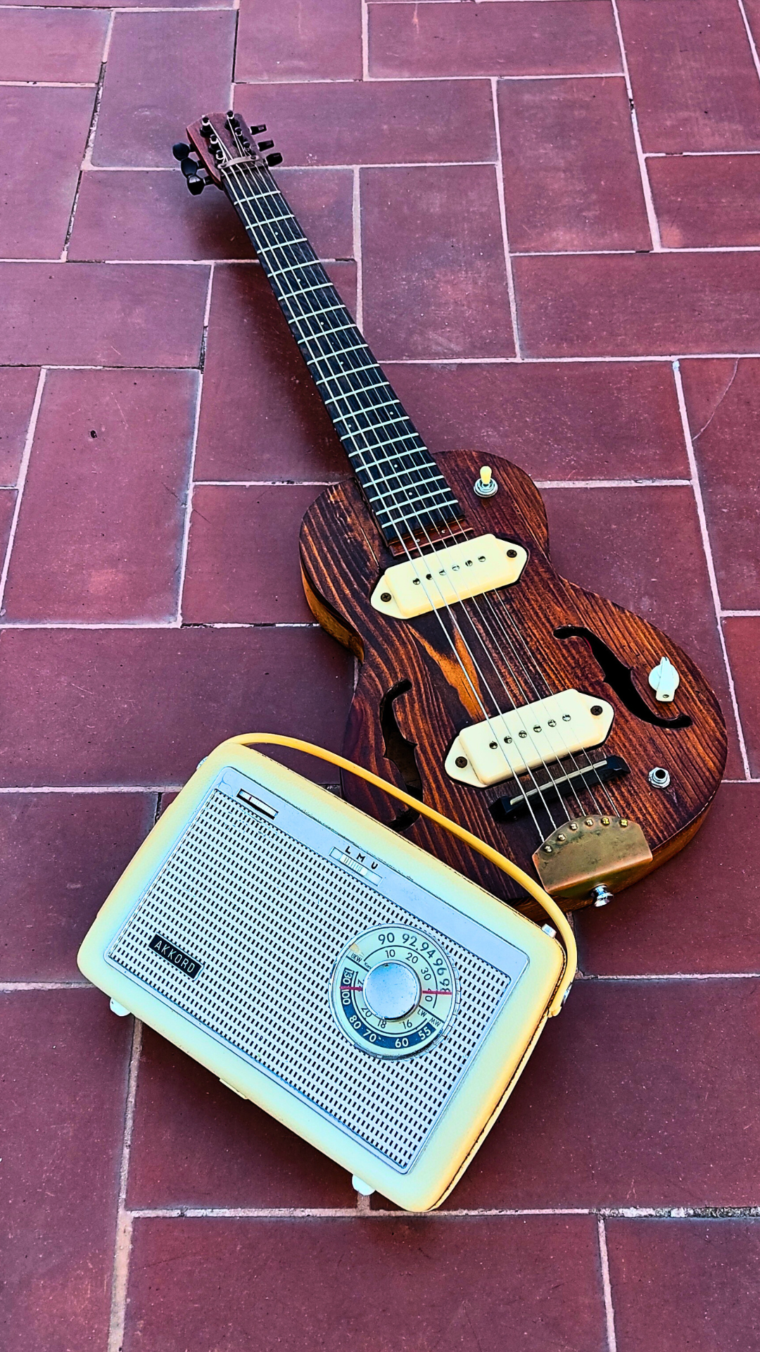 "MARVEL W" Vintage guitar radio amp