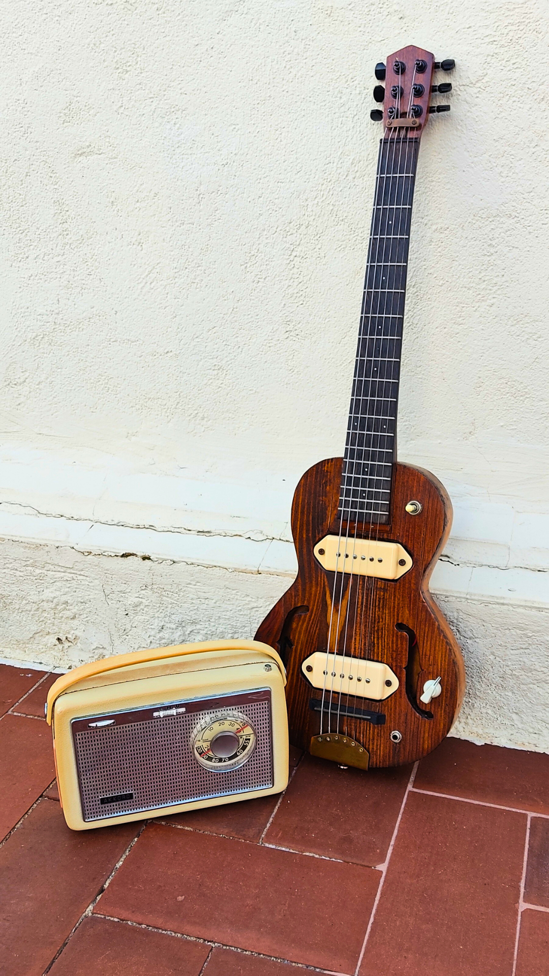 "MARVEL W" Vintage guitar radio amp