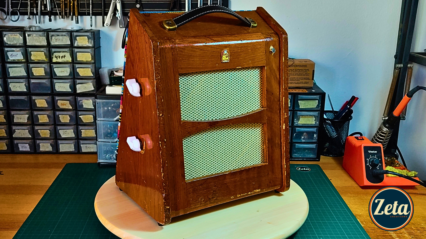 "THE ANNOUNCER" Vintage guitar radio amp with tremolo