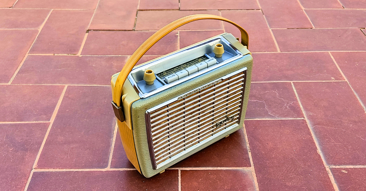 DERBY T Vintage guitar radio amp with tremolo