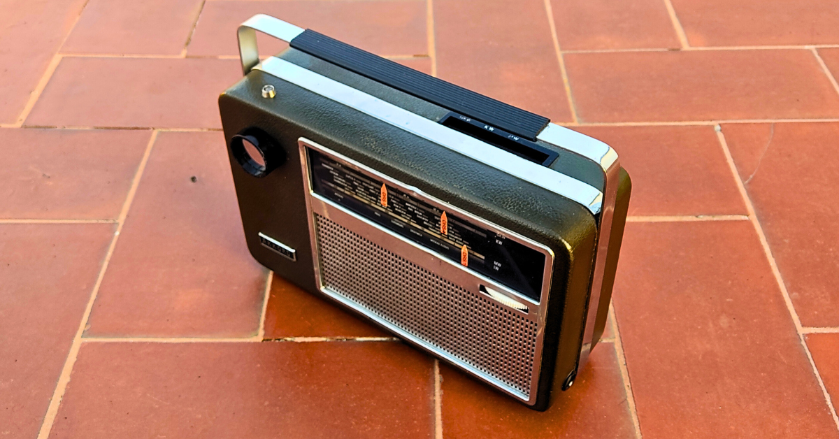 "MOSKAU T" Vintage guitar radio amp with tremolo