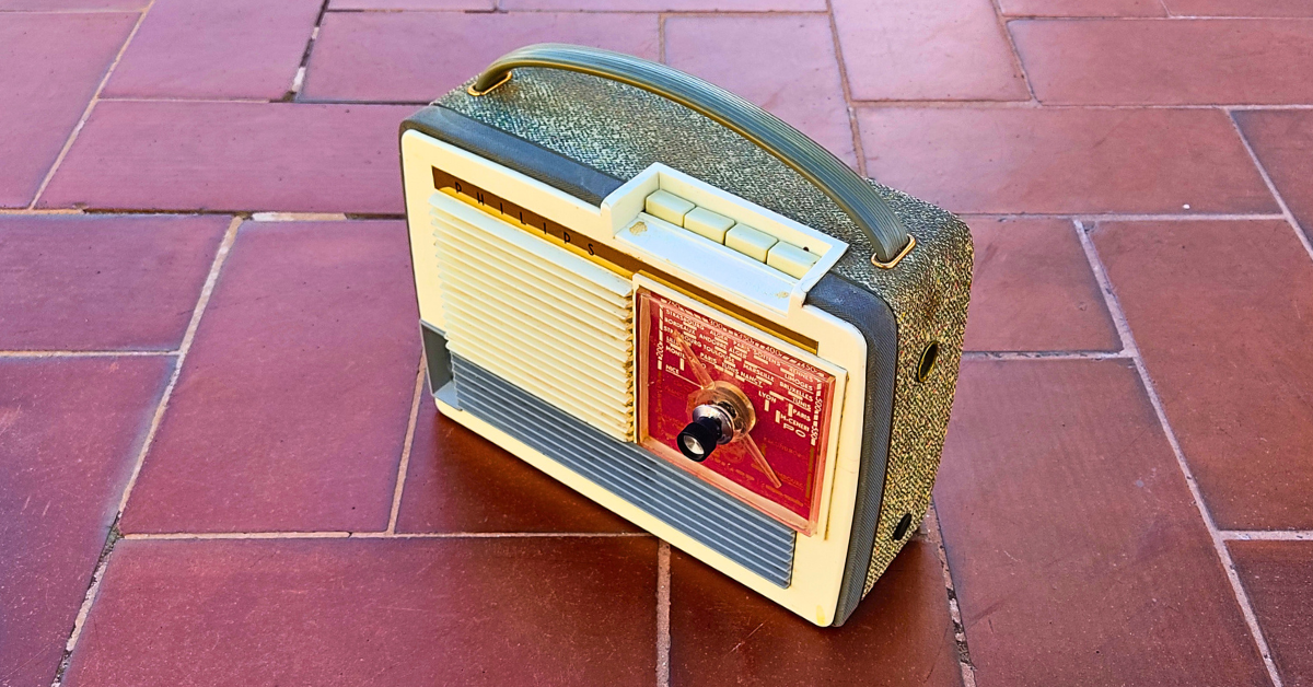 "SLEEPWALKER T V2" Vintage guitar radio amp with tremolo
