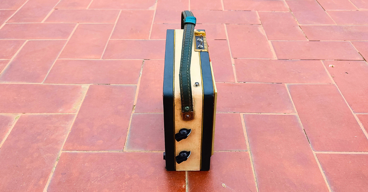 SONO BLUE T Vintage guitar radio amp with tremolo