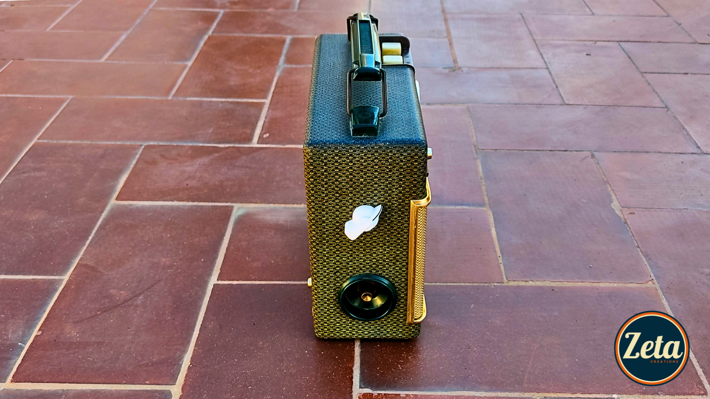 "RADIOLA STAR" Portable guitar radio amp with tremolo by Zeta Creations