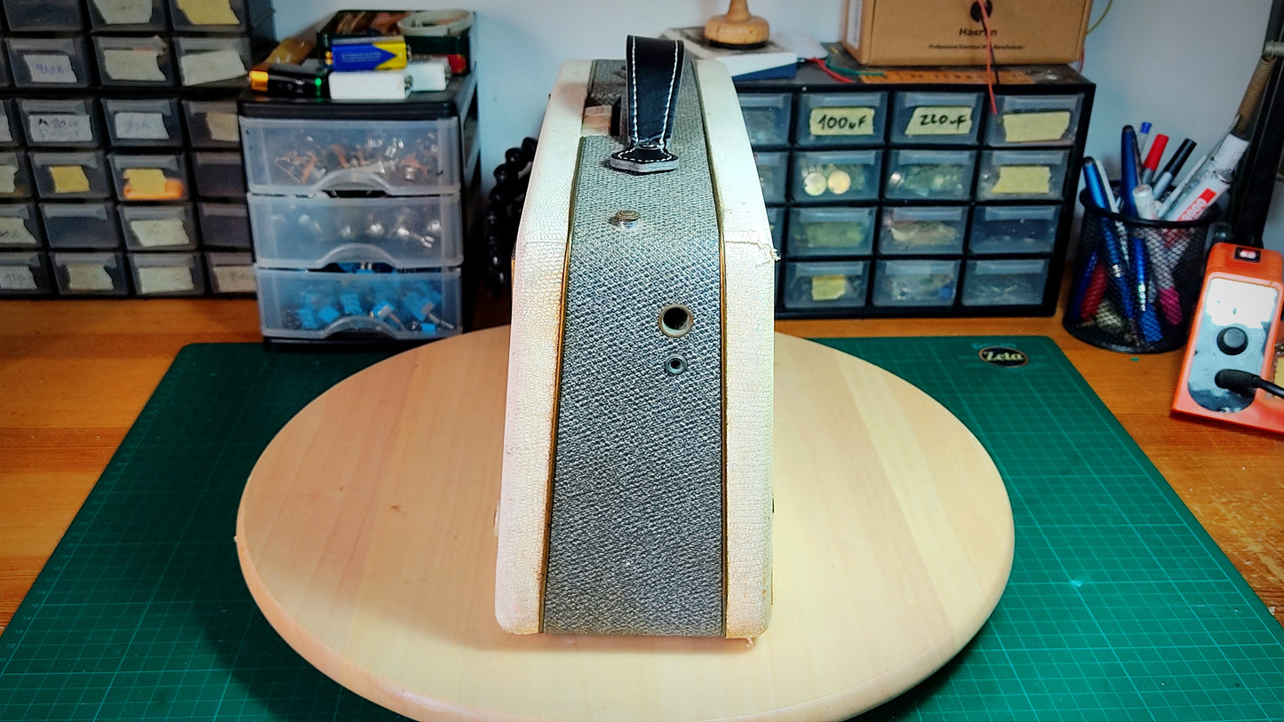 SANDMAN Vintage guitar radio amp