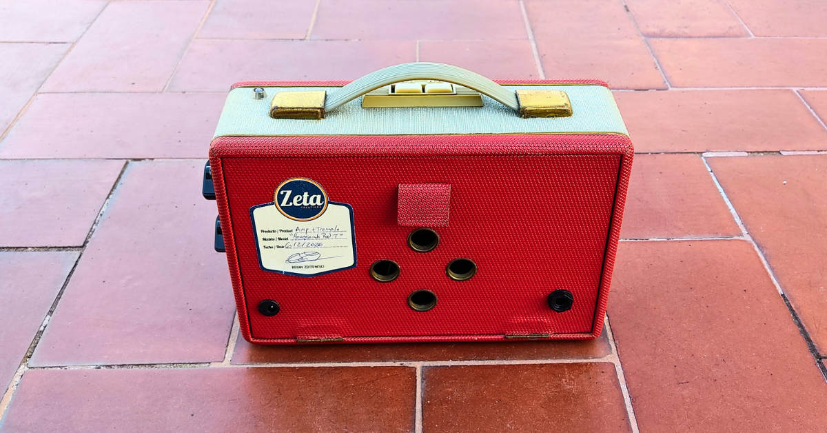 "HONEYCOMB RED T" Vintageguitar radio amp with tremolo