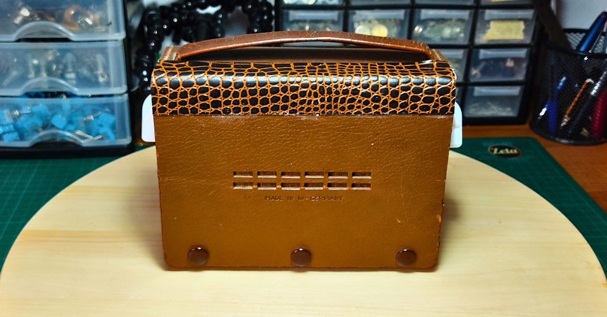 CAOS Vintage guitar radio amp