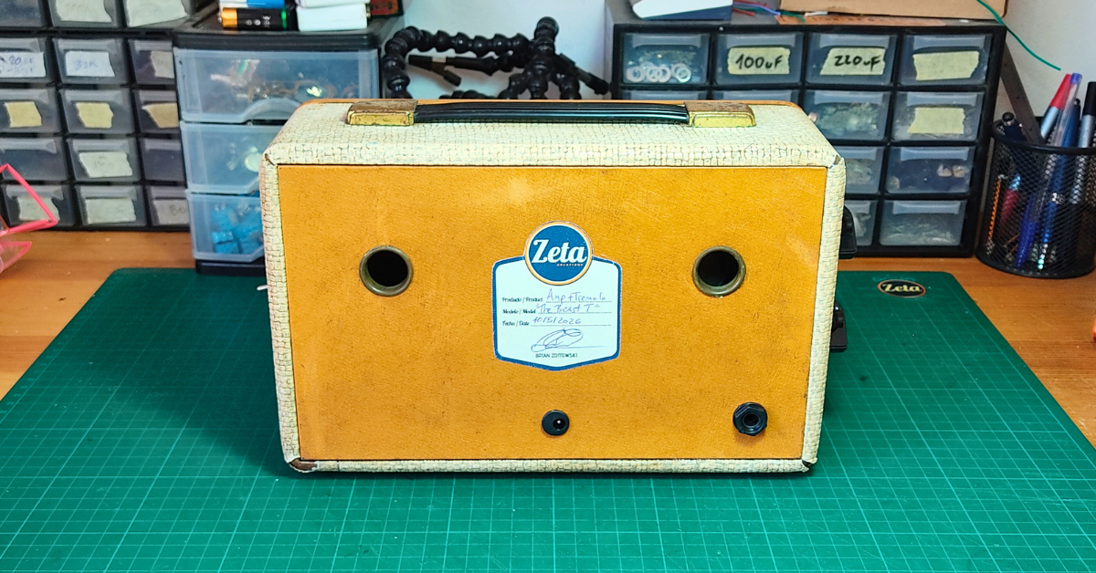 THE BEAST T Vintage guitar radio amp with tremolo