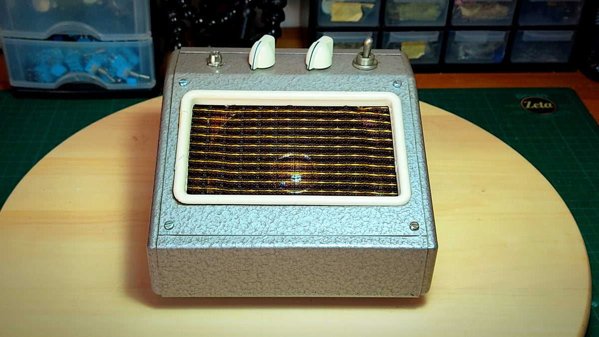 FLEXER Vintage guitar radio amp