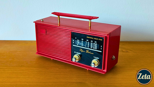 "RED DELUXE" Portable guitar radio amp by Zeta Creations