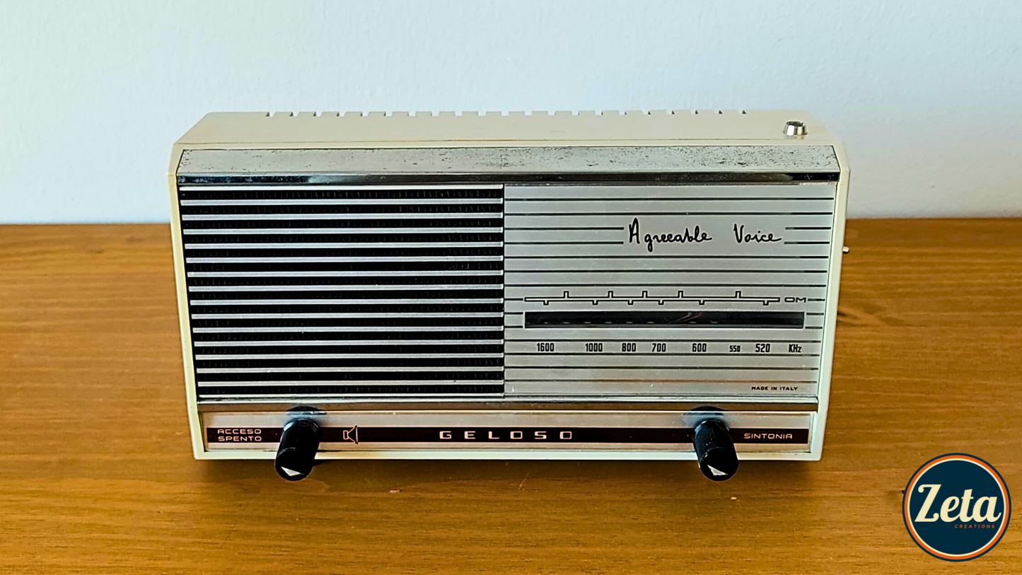 "SINTONIA" Portable guitar radio amp by Zeta Creations