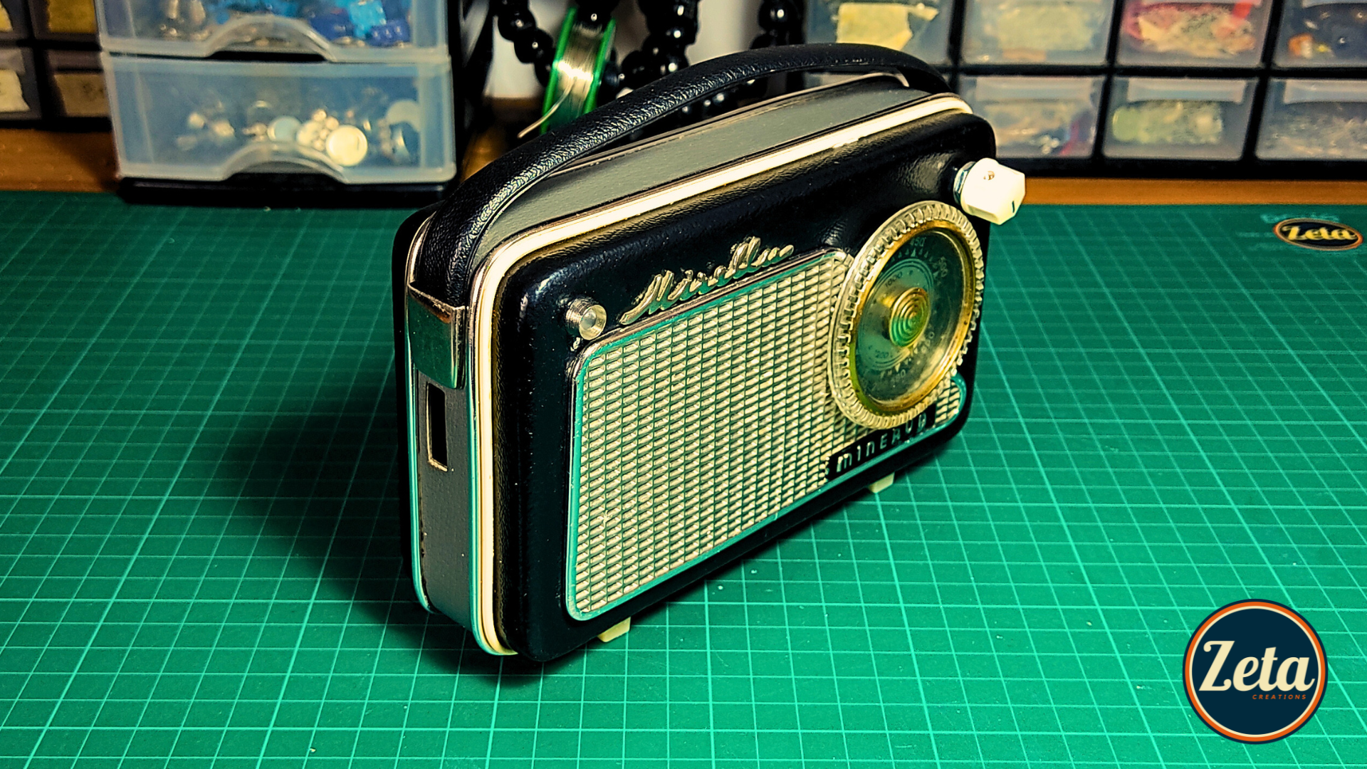 Second angled view of MINERVA handmade guitar amplifier

