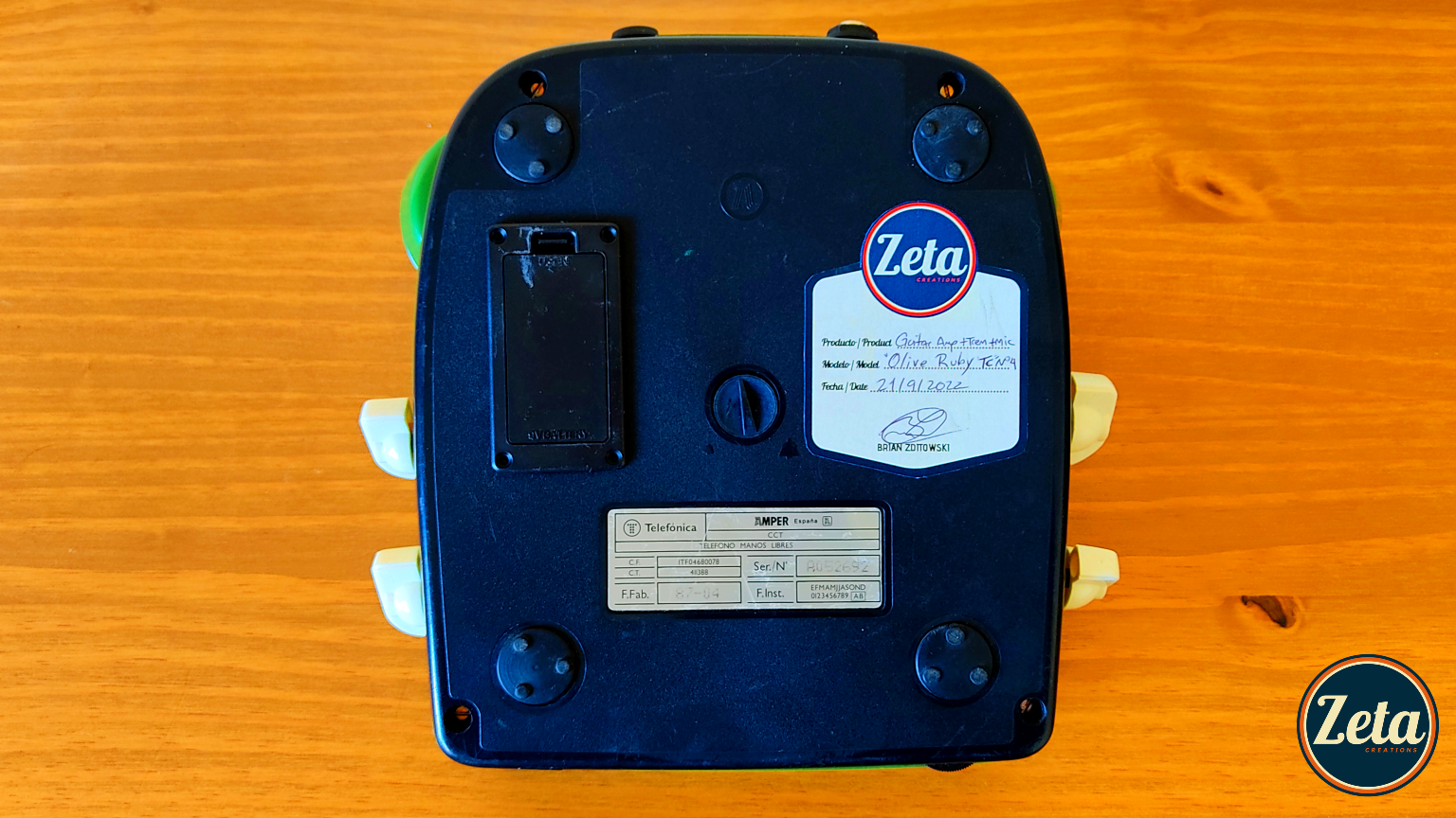 Bottom of OLIVE RUBY TC – vintage showing 9V battery port and label

