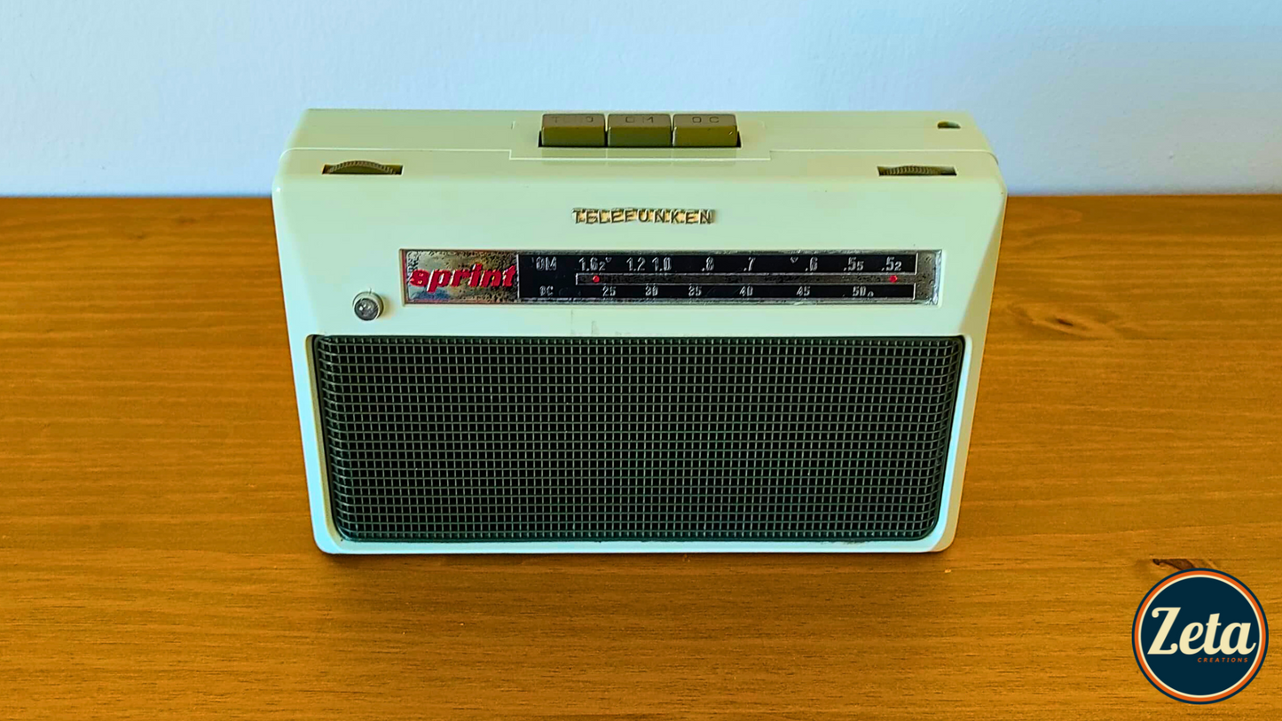 Front view of SPRINTER vintage-style guitar amp

